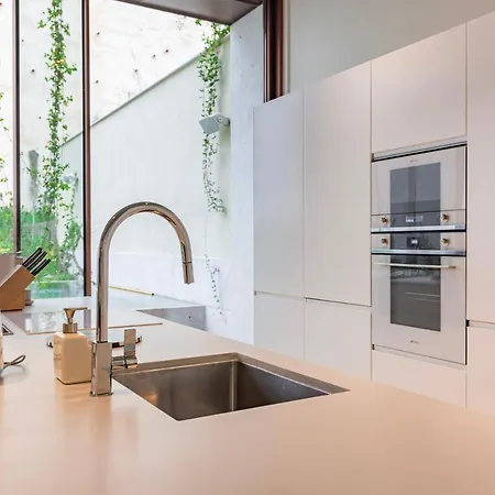 Hidden Pearl W/ Patio & Pool By Lovelystay * Lisbon