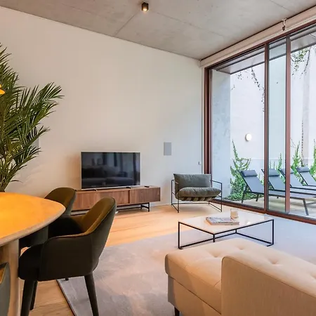 Daire Hidden Pearl W/ Patio & Pool By Lovelystay *