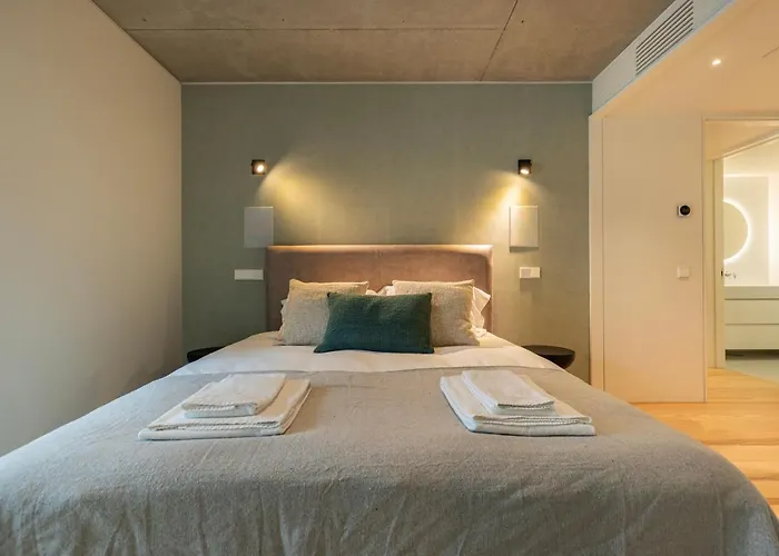 Hidden Pearl W/ Patio & Pool By Lovelystay Lisboa