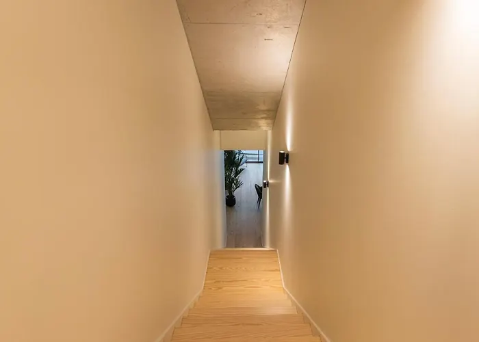 Hidden Pearl W/ Patio & Pool By Lovelystay شقة Lisboa